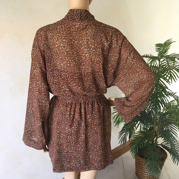 Vintage Victoria’s Secret Nightie and Sheer Robe Set Leopard Print L - Picture 7 of 16